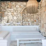 Omnia Villa