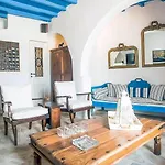 Omnia Villa *